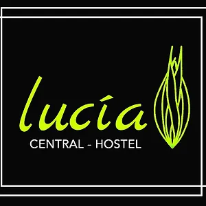 Lucia - Central אכסניה