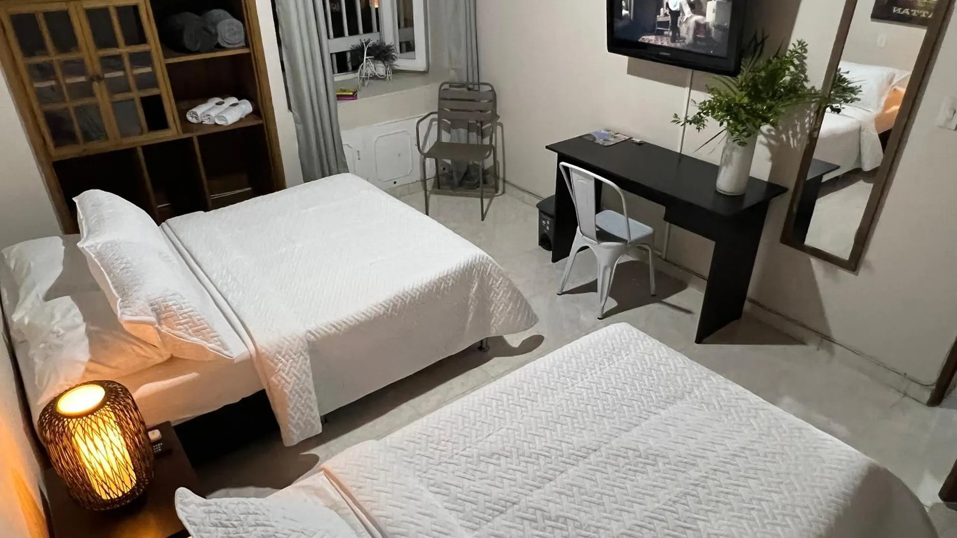 New Memphis Hostal Medellín Hotel